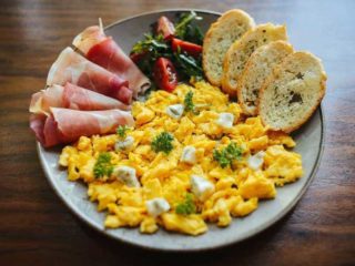 France scrambled eggs delivery