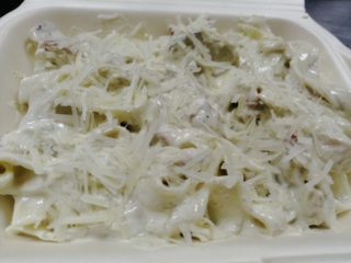 Pasta pesto di polo Amos picerija dostava
