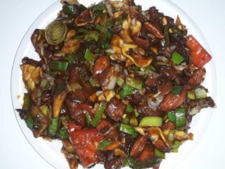 Piletina sa paprikom u Peking sosu neljuta Mister Wang Slavija dostava