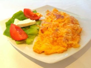 Omelet with ham Taze Toplo delivery