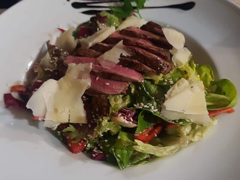 Bistecca obrok salata dostava