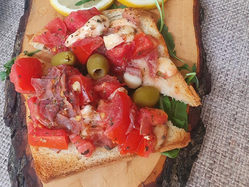 Bruschetta prosciutto dostava