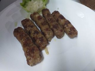 Cevapi 5 pieces Gurman roštilj iz Leskovac delivery