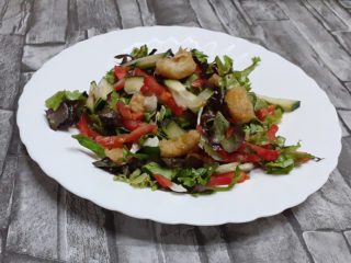 Salata sa račićima dostava