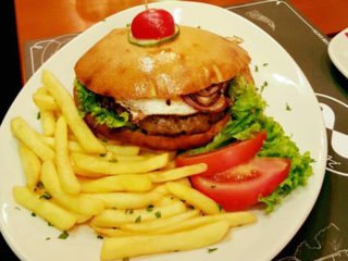 Standard burger Helga's Pub Novi Beograd dostava