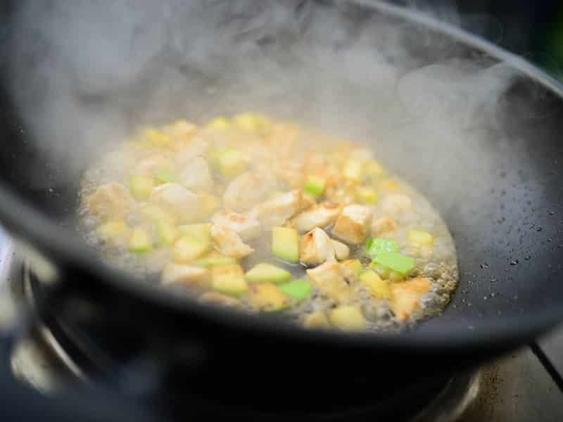 Chicken-Curry sos dostava