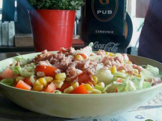 Maxi salad with tuna Gregor’s Pub delivery