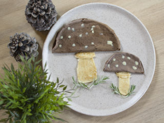 Chocolate mushrooms with cream and plazma cakes Panuša palačinke delivery