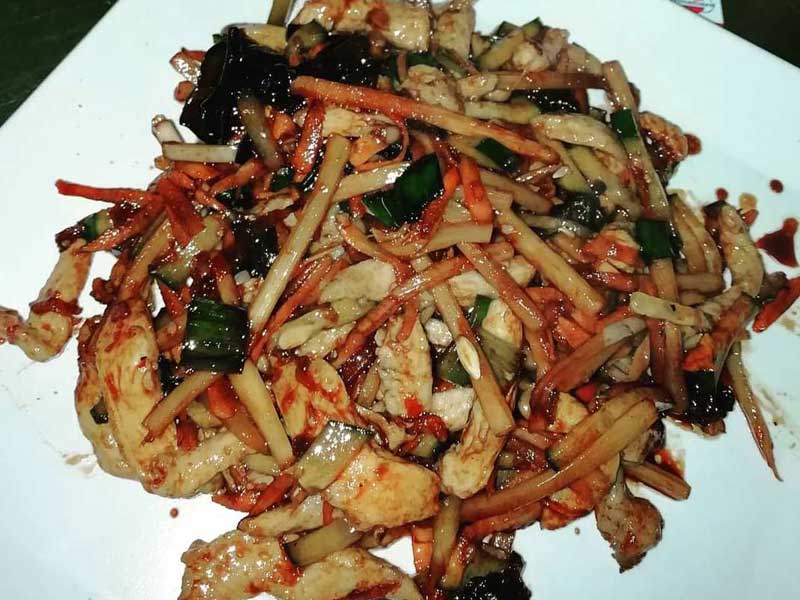 14. Shredded chicken breasts with bamboo and Chinese mushrooms delivery