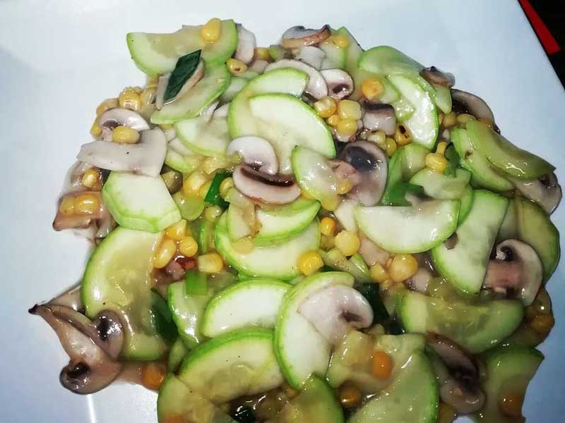 186. Zucchini with corn and mushrooms in white sauce delivery
