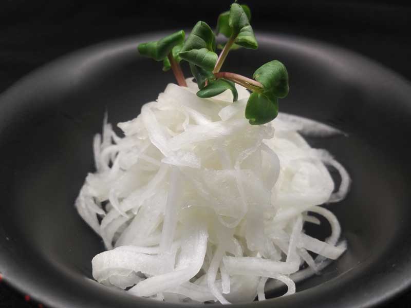 Daikon radish with carrot in sweet vineger delivery