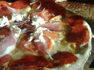 Specijal pica Fenix Pizzeria dostava