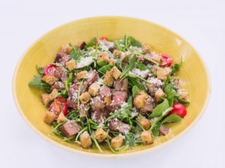 Beefsteak salad Fit Bar Nušićeva delivery