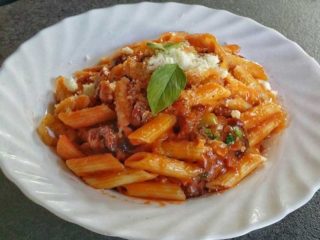 Pasta Bolognese delivery