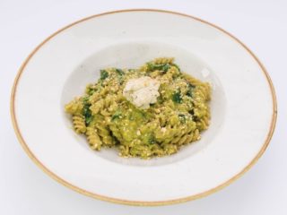 Pasta u sosu od graška sa lešnikom i spanaćem Fit Bar Nušićeva dostava
