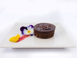 Raw cake glazed with dark chocolate Fit Bar Nušićeva delivery