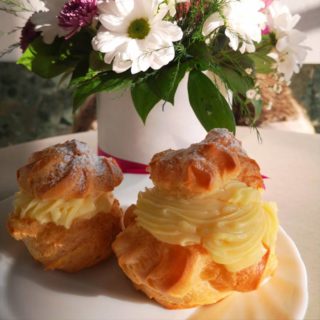 Profiterole small Indijaner delivery