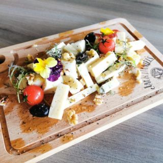 Cheese select_____ion delivery