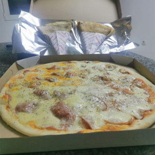 Quattro Stagioni 50cm i 2xPalačinka Eurokrem-plazma Mamadoo Pizzeria dostava
