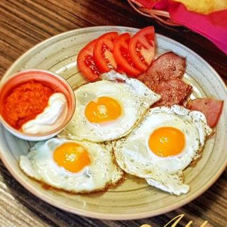 Ham  i  eggs doručak All’oro Gold dostava