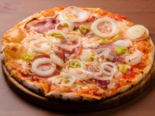 Amatriciana pizza Fenix Pizzeria delivery