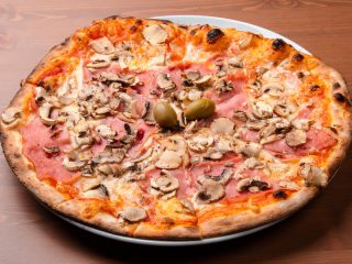 Capricciosa pizza Fenix Pizzeria delivery