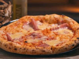 Vesuvio Napolitana Pizza dostava