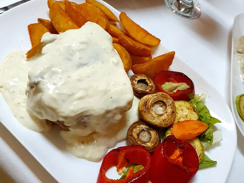 Beefsteak in cheese sauce delivery