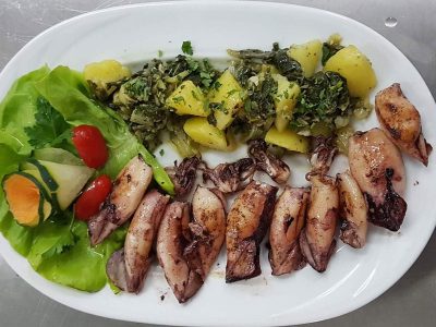 Grilled squids Don Gedža Ugrinovci delivery