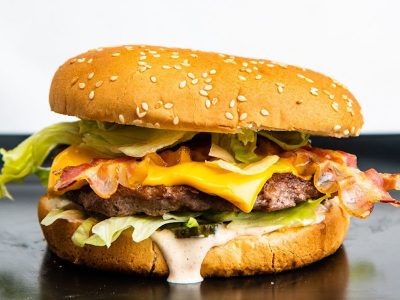 Bacon burger Planet Burgers & BBQ dostava