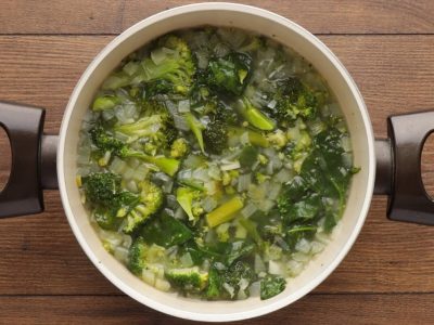 Broccoli soup Vege House delivery