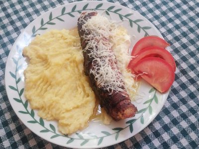 Punjena rolovana dedina šnicla na kajmaku Dedina Tajna dostava