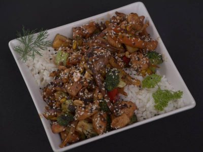 Sichuan chicken wok Čio Fresh & Healthy delivery
