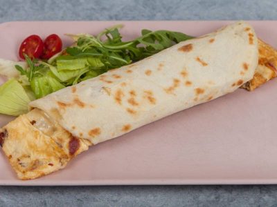 Omelet smoked chicken fillet with tortilla Pasta Bar Novi Beograd by Prana delivery
