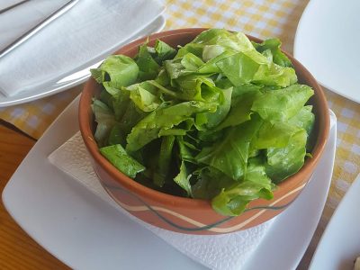 Zelena salata Kod Starog Sata dostava
