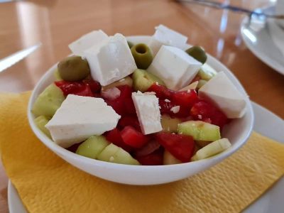 Greek salad La’Sta delivery