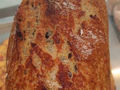 Hleb od belog i integralnog brašna sa semenkama Tain dostava