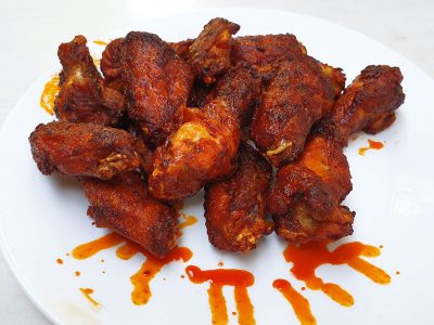 Hot wings 250g - 30% off Schmizza Krilca delivery