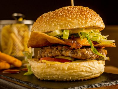 Hot Crispy Chicken Burger Brunch burger bar dostava