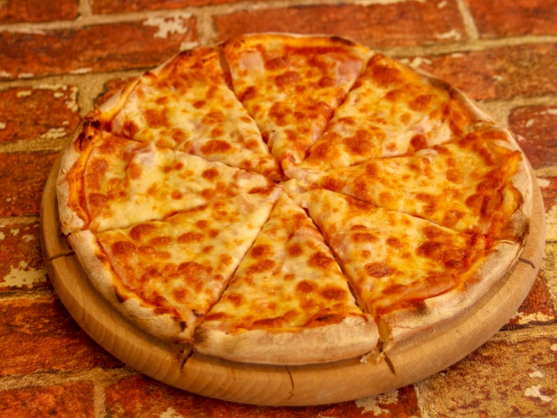 Vesuvio pizza delivery