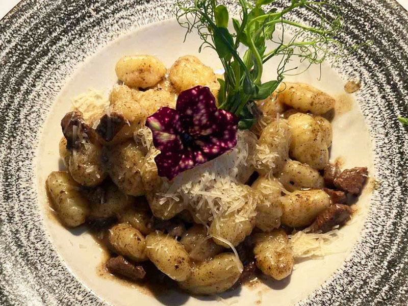 Gnocchi with beefsteak delivery