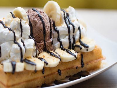 Banana split waffle La Luna Batajnica dostava