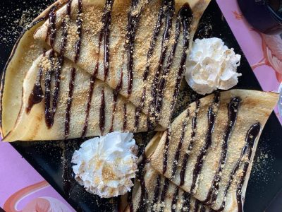 Pancake with nutella and plazma biscuit Zona Lounge Bar delivery