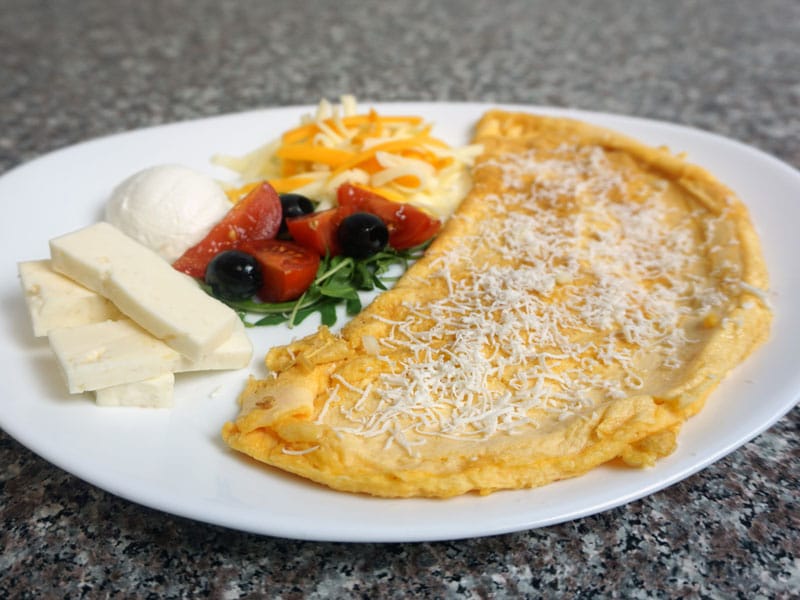 Omelete with cheese delivery
