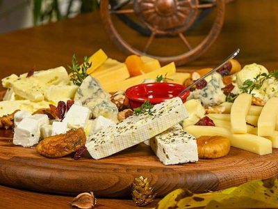 Plate of cheese for two Ranč Sava Barič delivery