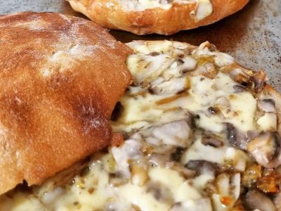 Bun with mushrooms and cheese Bane Brza Hrana delivery