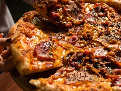 Cheddar pizza Fratelli Obrenovac delivery