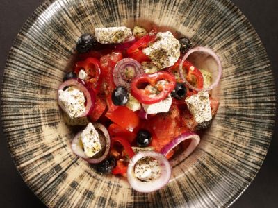 Grčka salata Košnica Gastro Pub dostava