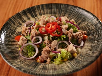 Tuna salata Košnica Gastro Pub dostava