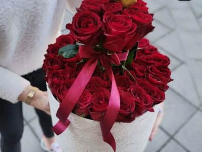 51 ruža box Lotos Cvećara dostava